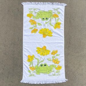 Frog Floral Vtg 1970s Cannon Fringe 21” x 36” Small Bath Towel (1)